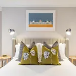 Beaches Brighton - Luxury Seafront Accommodation